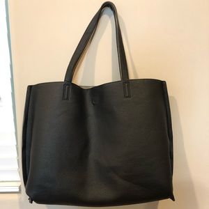 Reversible Black / Beige tote